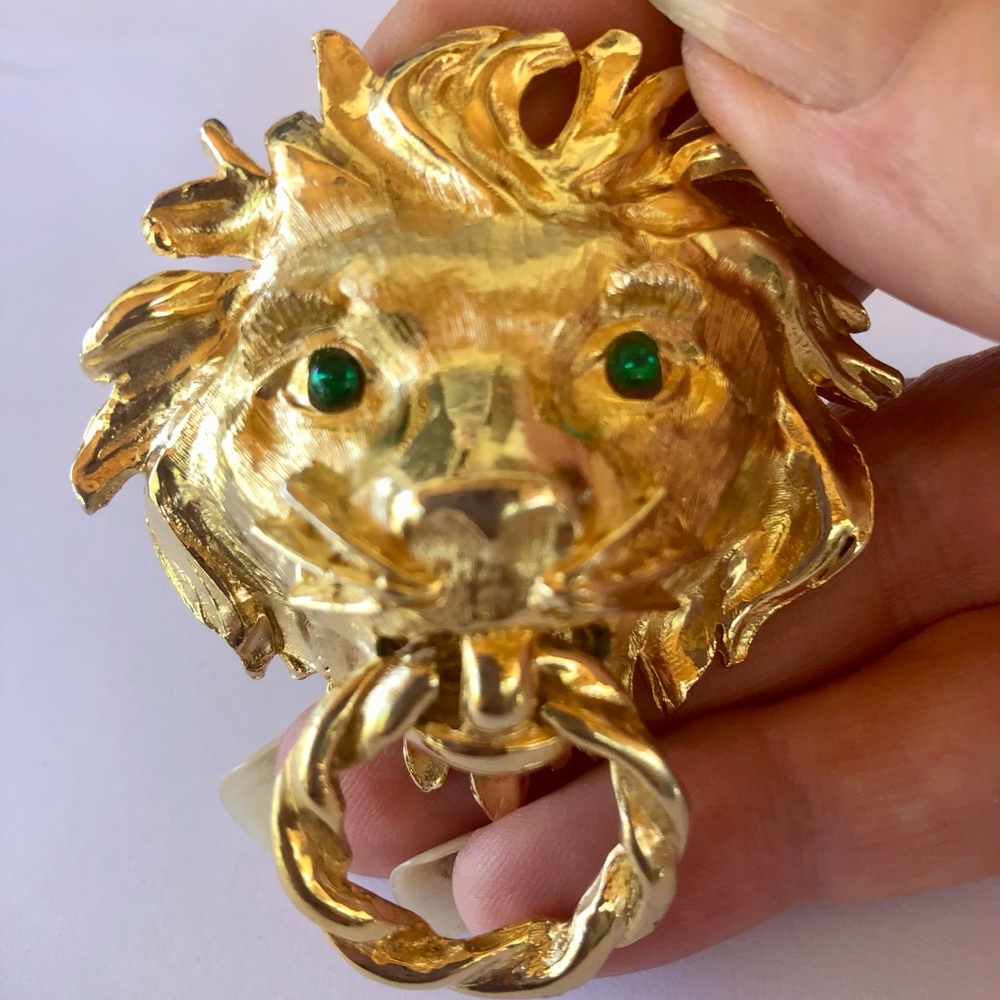 Stunning Huge Green Eyed Lion’s Head Door Knocker Brooch Pin